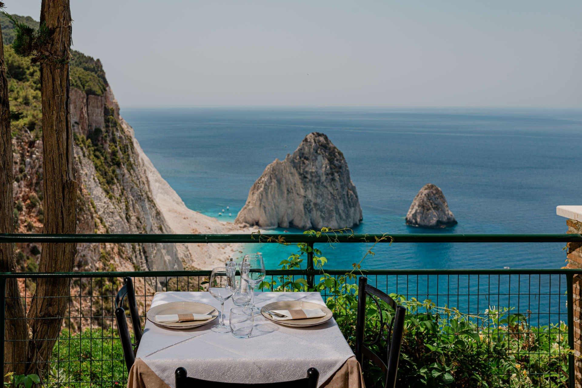 🌅 케리 등대(파로스 케리)