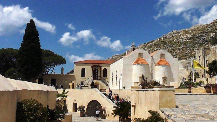 ⛪ 피소 프레벨리 수도원 (모니 피소 프레벨리)