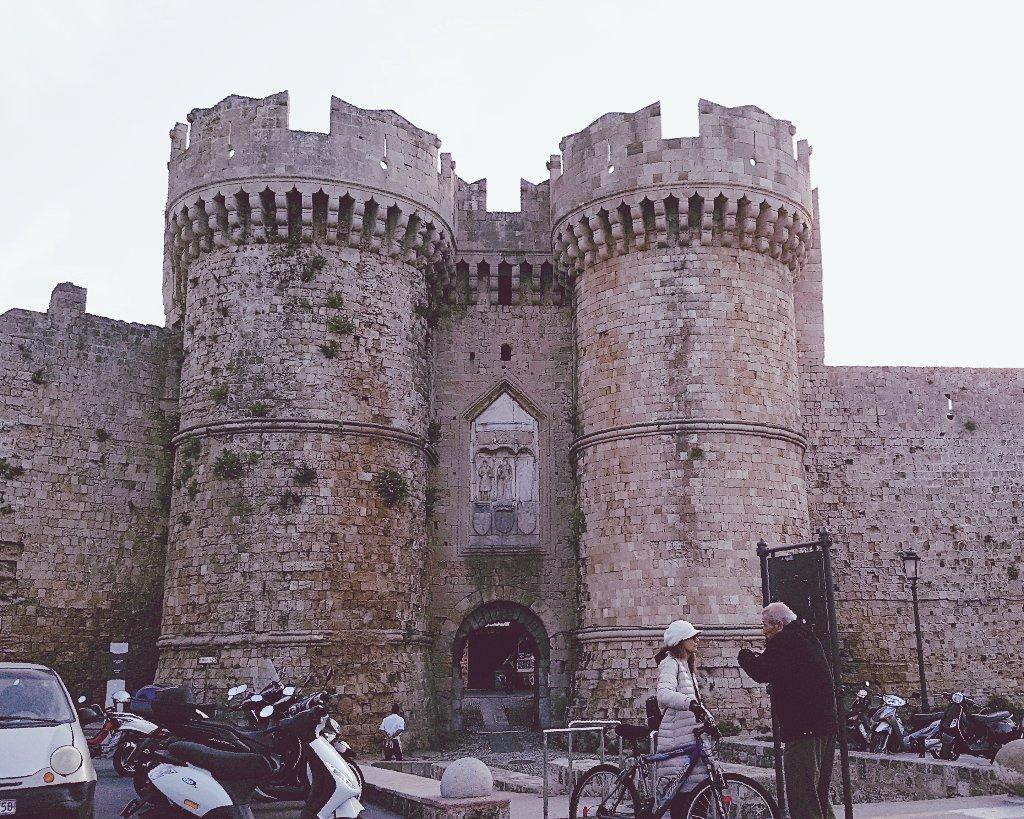 성문 정면 (항구 쪽에서 바라본 모습)