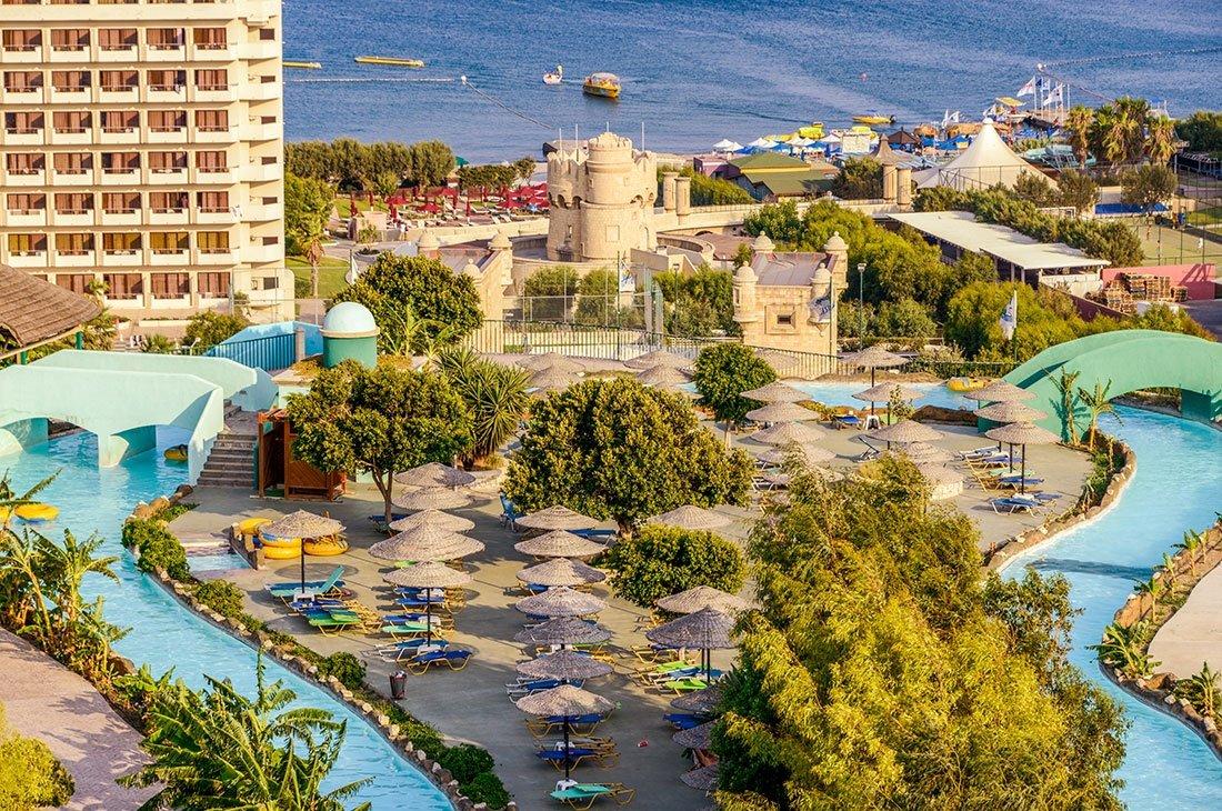 유수풀 주변의 조경 공간