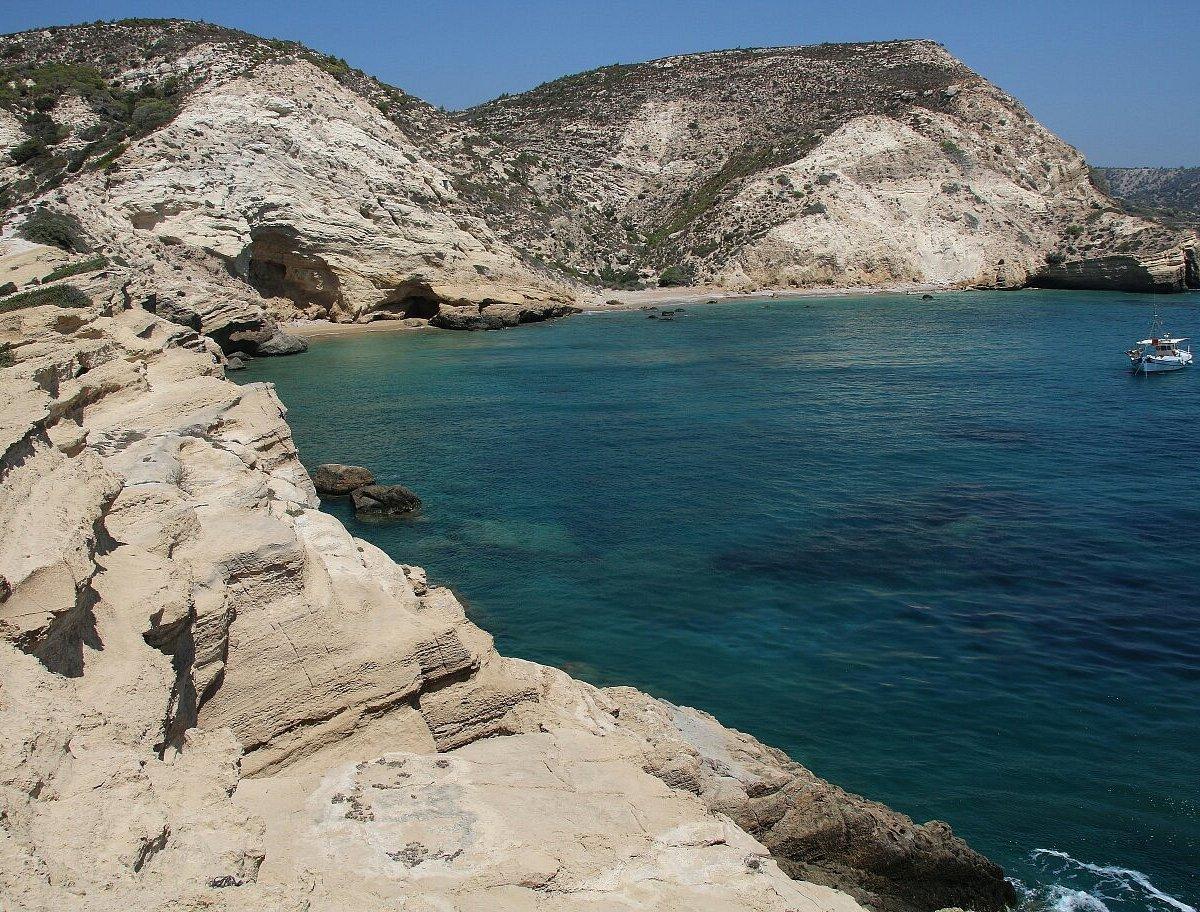 고대 동굴 입구