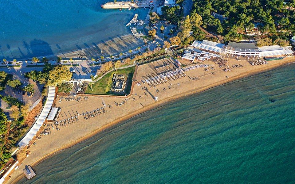 아폴로 신전 유적 근처 (있을 경우)