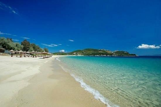 🏖️ 알리카나스 해변 (파랄리아 알리카나스)