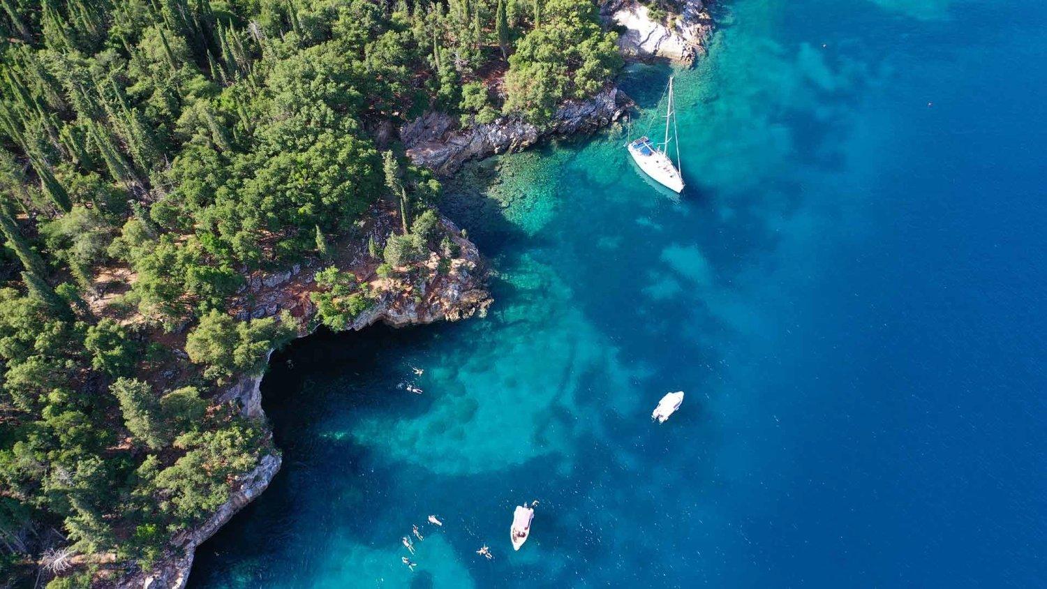 🏖️ 포키 해변 (파랄리아 포키)