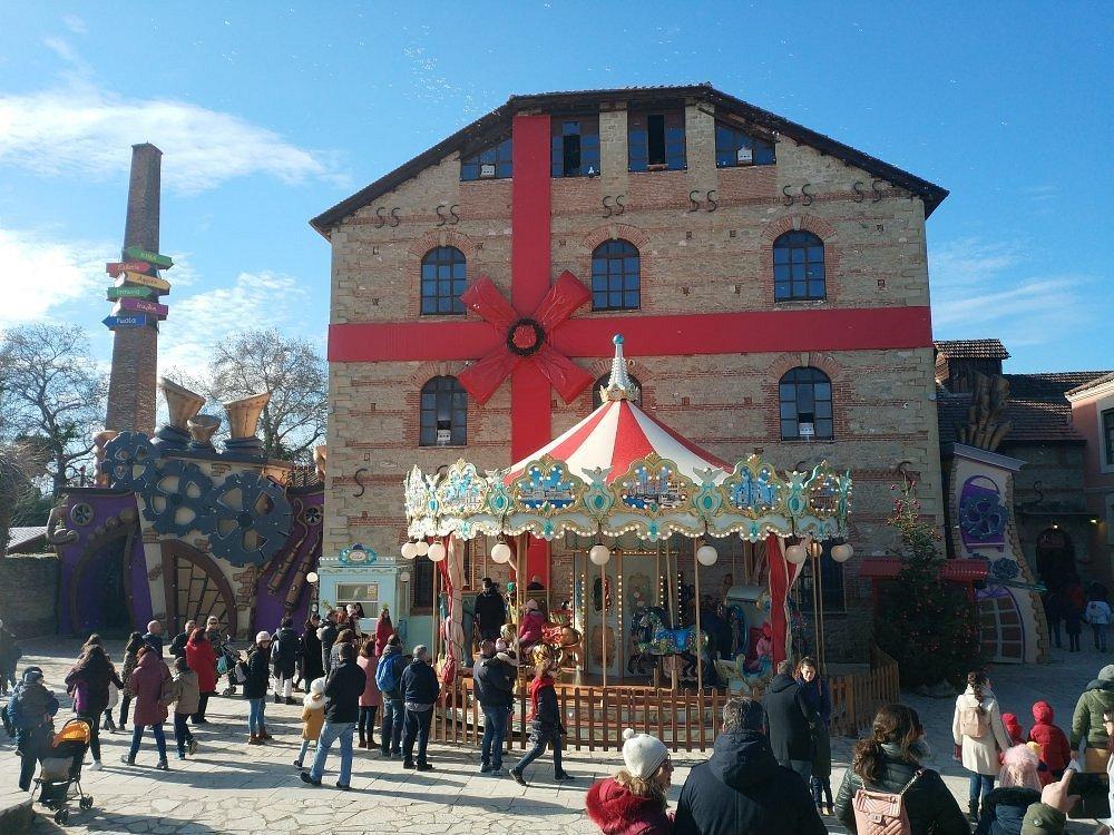 🏭 마초풀로스 제분소(밀로스 마초풀루)