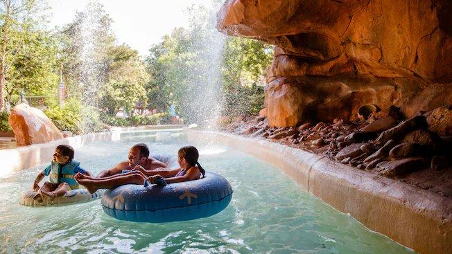 🏖️ 크리오스 해변 (크리오스 비치)