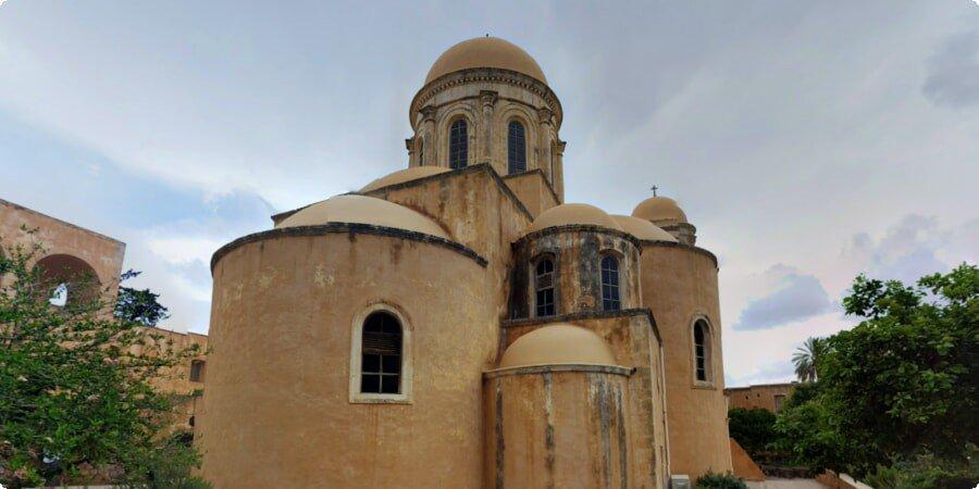 ⛪ 성 삼위일체 수도원 (아기아 트리아다 자가롤론)