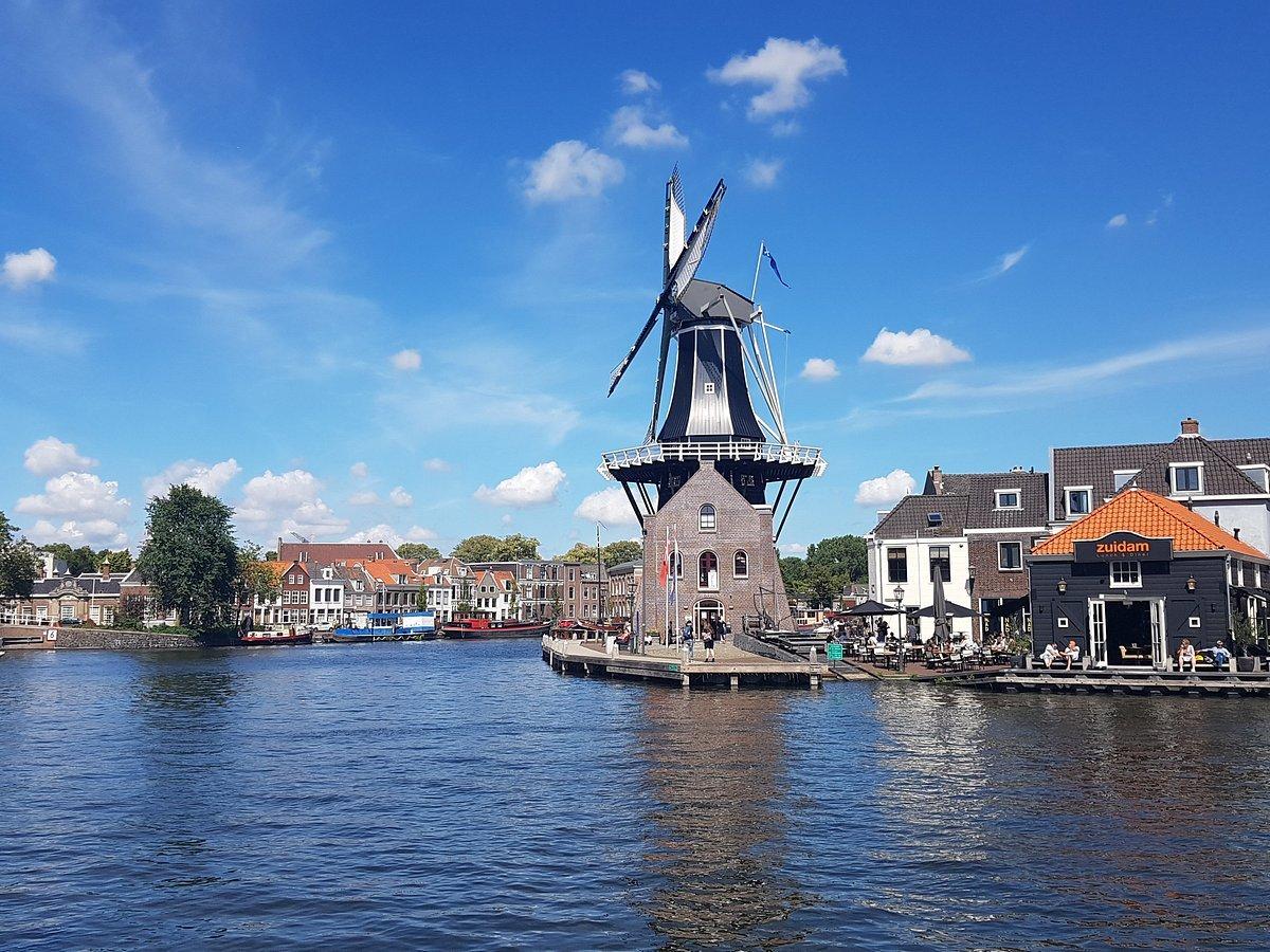 🌬️ 아드리안 풍차 (몰렌 데 아드리안)