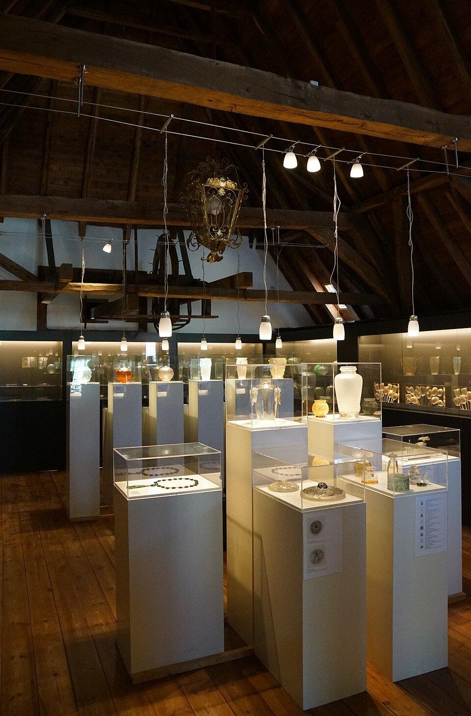 🖼️ 랄리크 미술관 (뮈제 랄리크 페이 바)