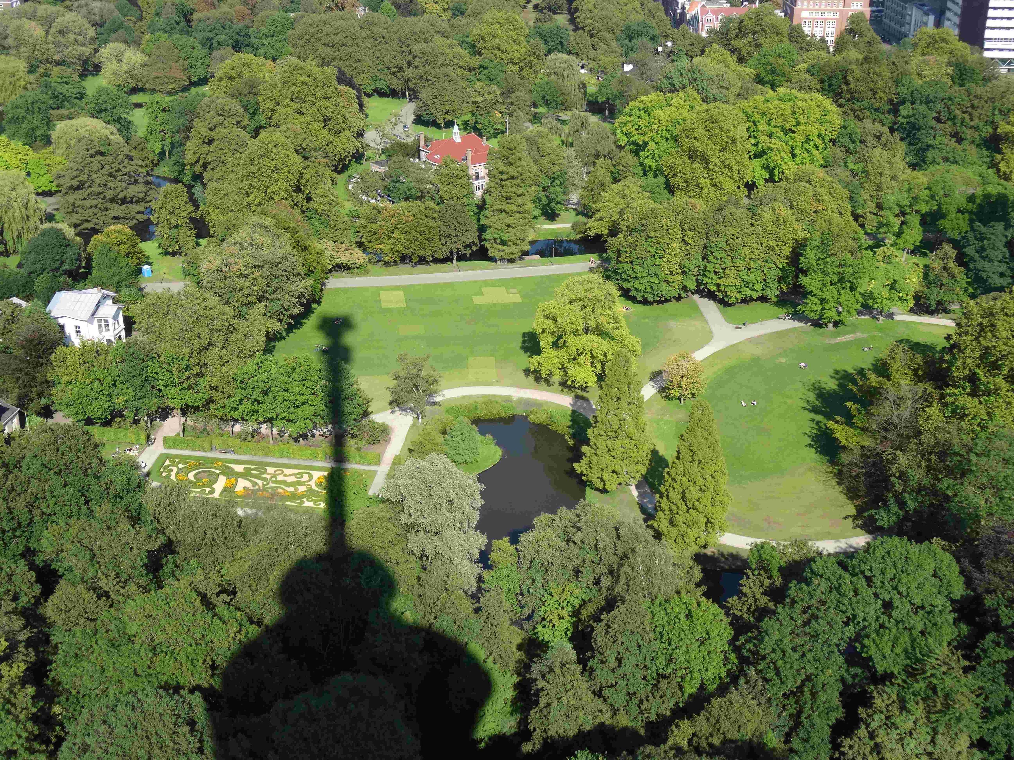 유로마스트 배경