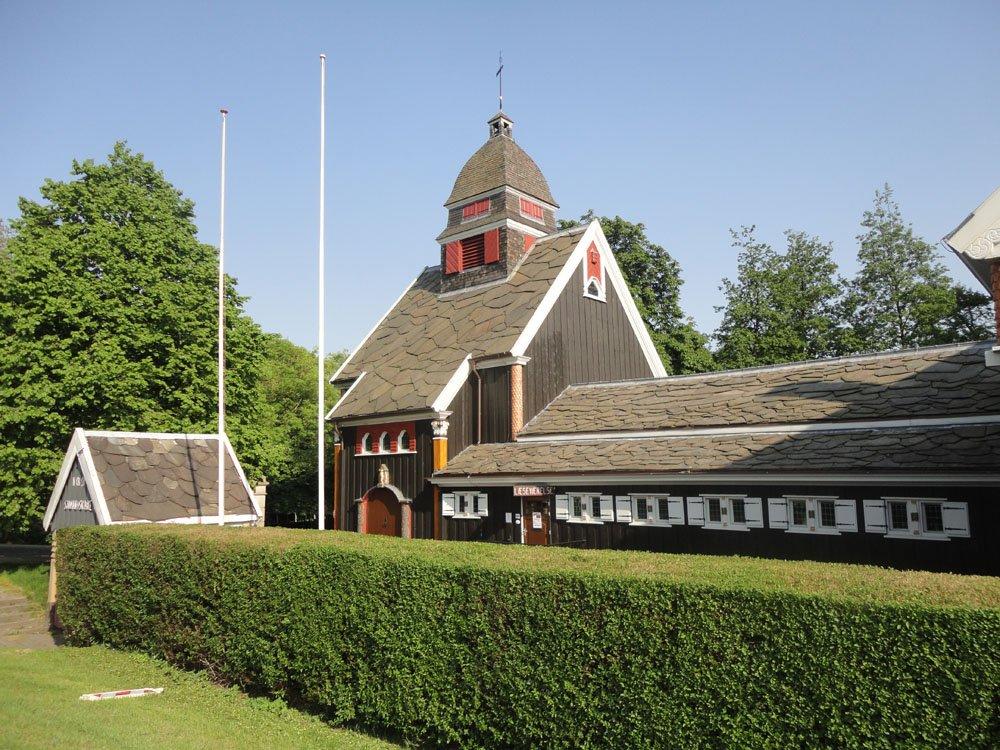 노르웨이 선원 교회 앞