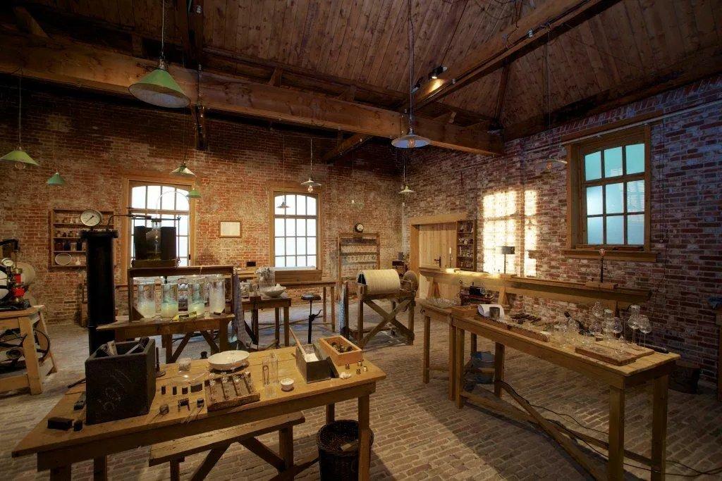 🏛️ 필립스 박물관 (Philips Museum)