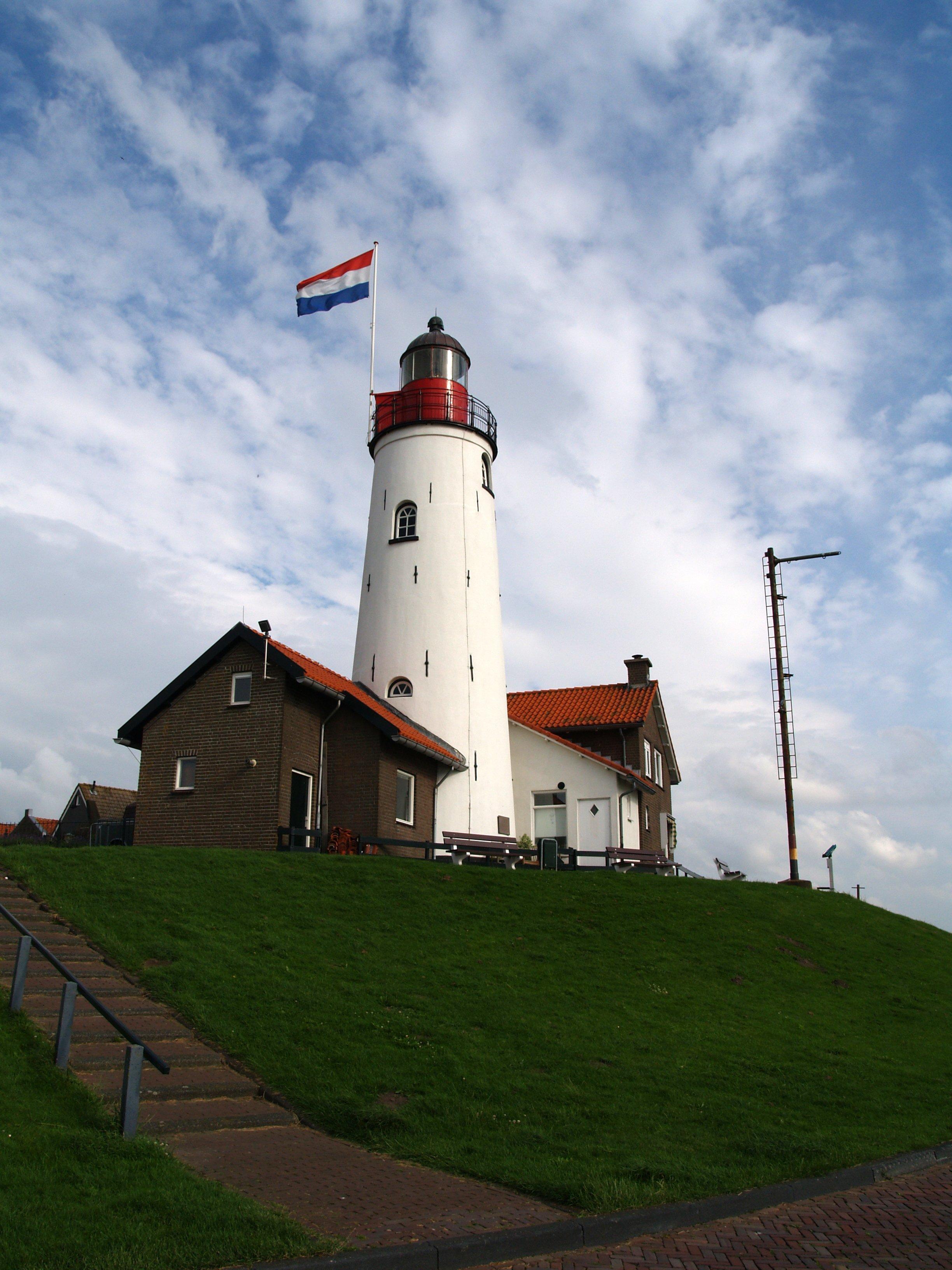💡 우르크 등대 (퓌르토런 판 위르크)