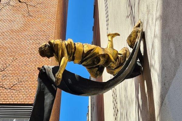 🗿 우르크 어부 기념비 (우르커르 피셔르스모뉴먼트)