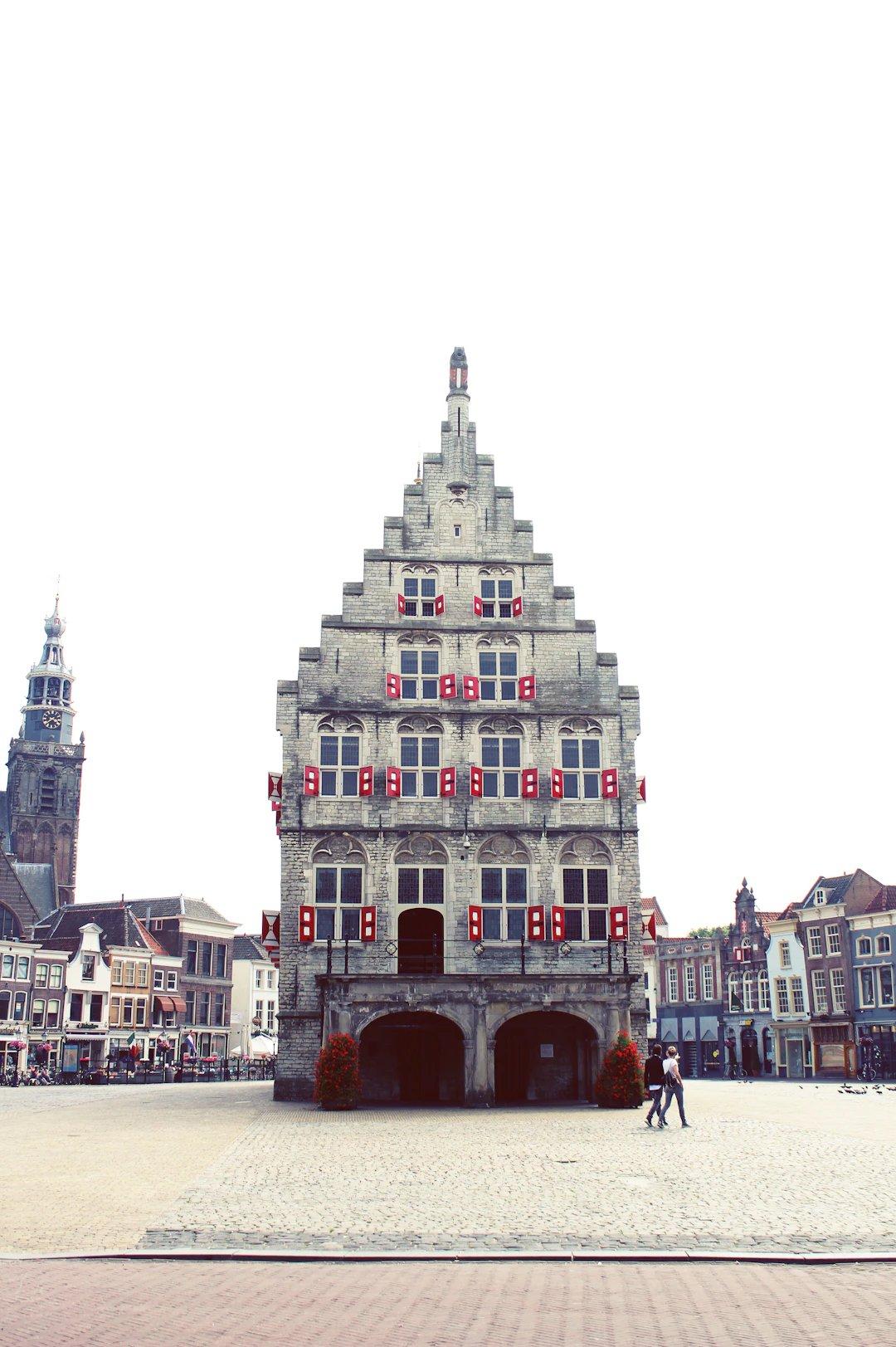 🏛️ 하우다 시청(스타트하위스 판 하우다)