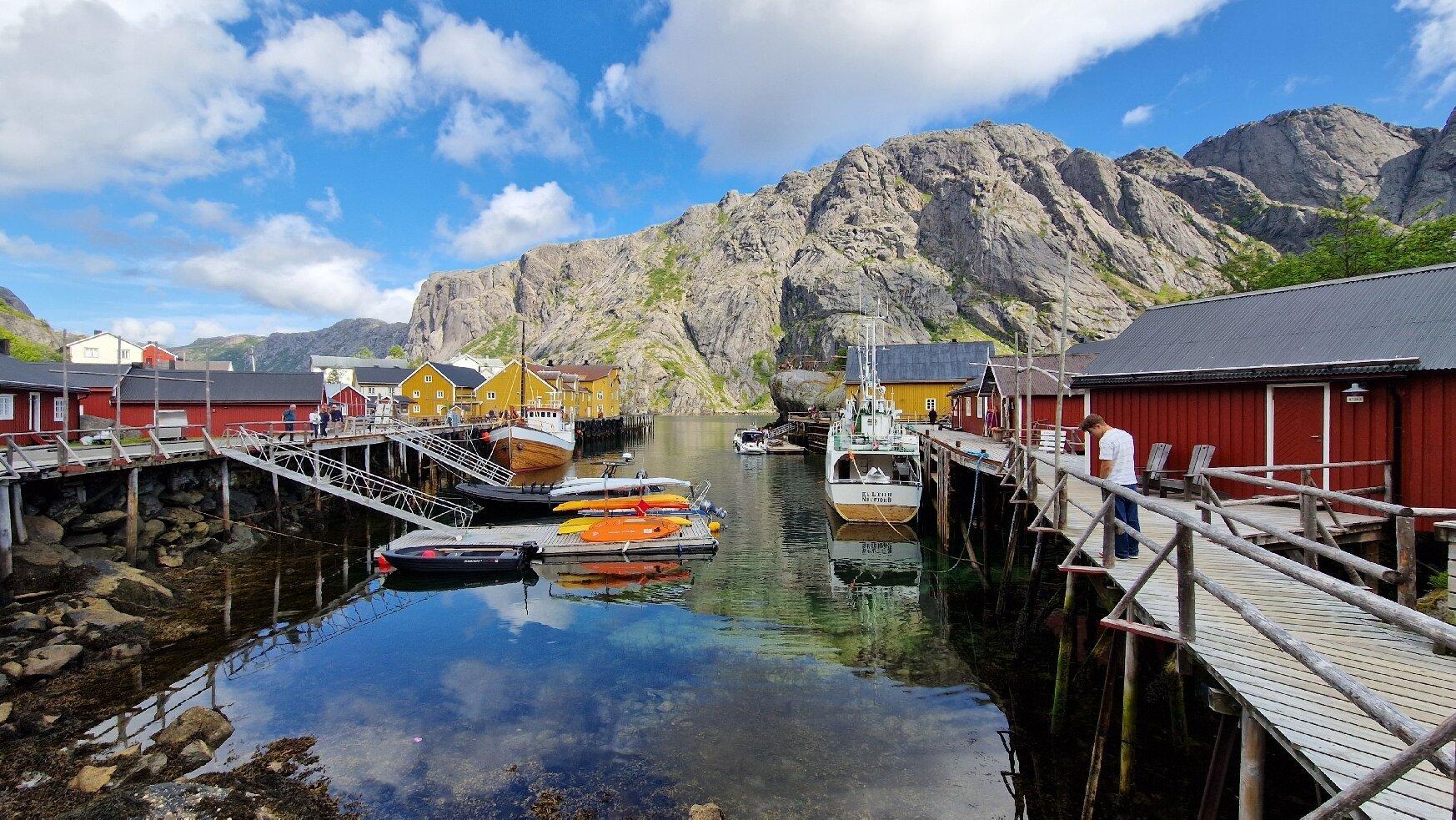 🏘️ 누스피오르 역사 어촌 (누스피오르)