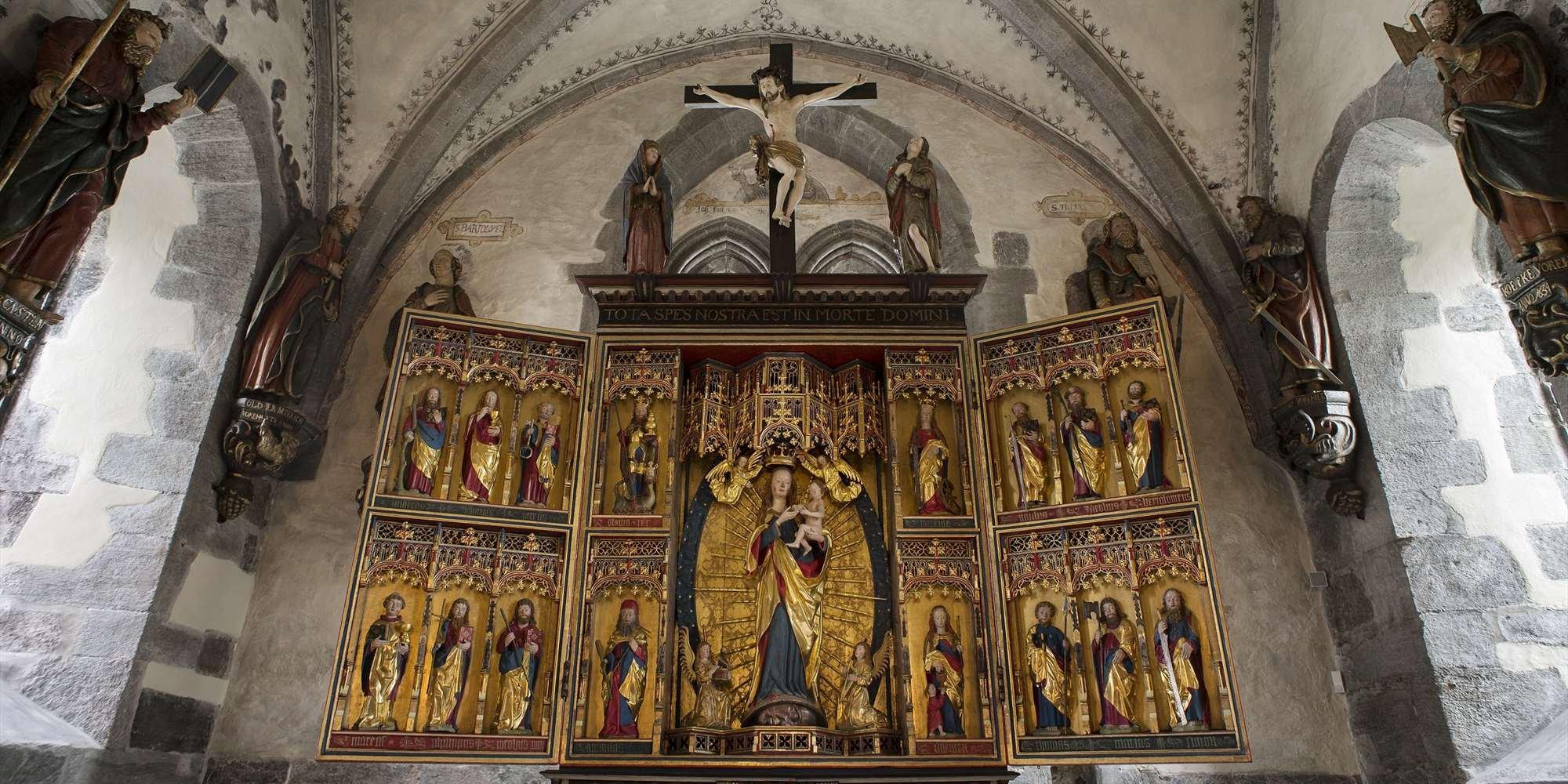 교회 남쪽 측면 포털