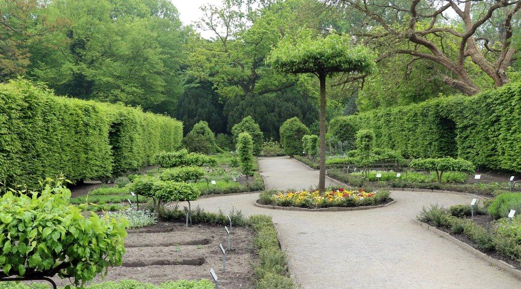 공원 내 바로크 양식 정원