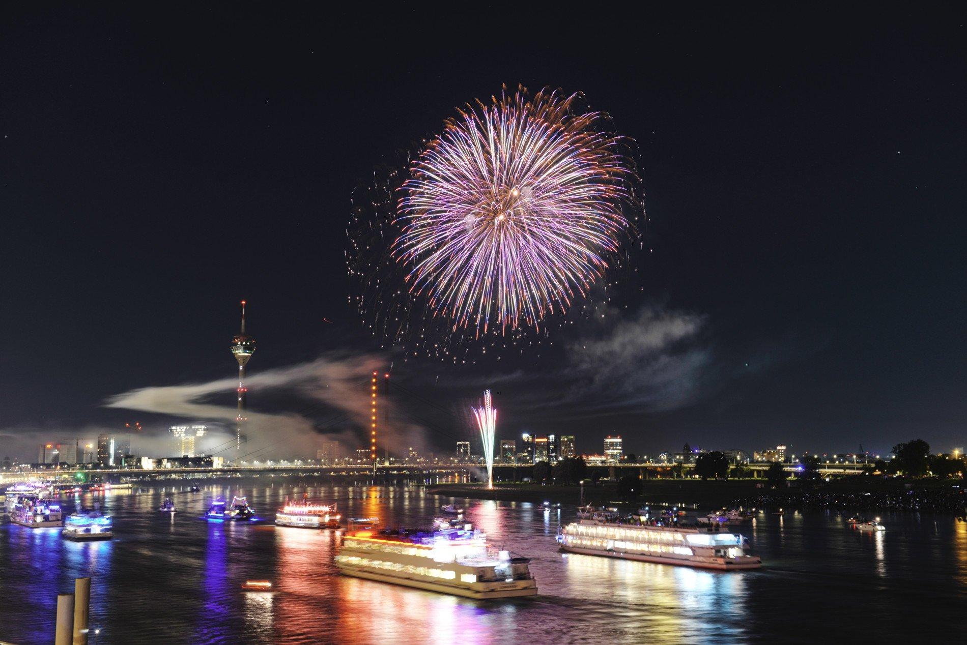 일본의 날 불꽃놀이