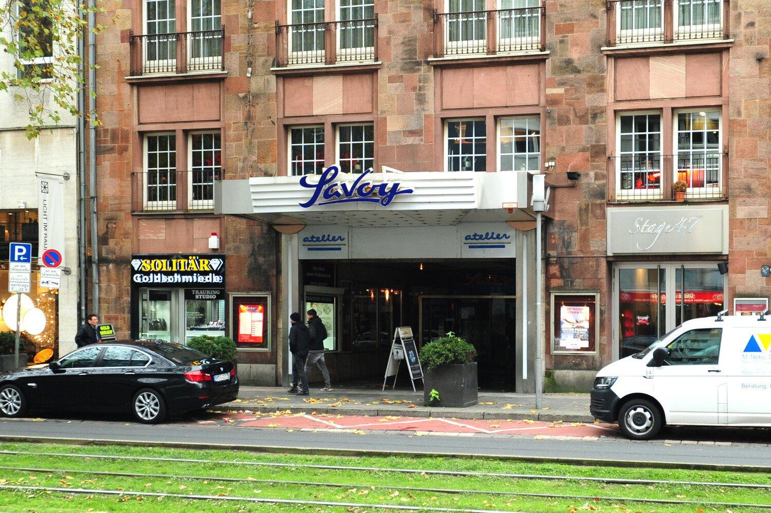 🎭 사보이 극장 (자포이 테아터)