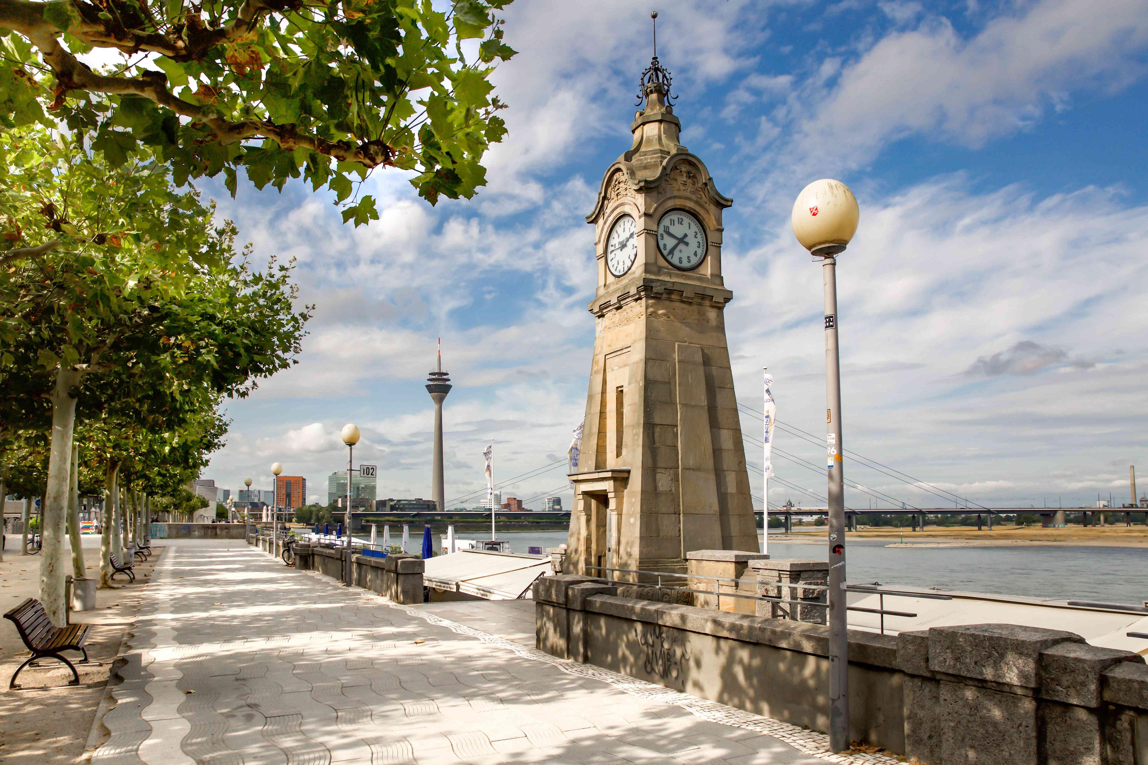 🕰️ 수위계 시계(페겔우어)