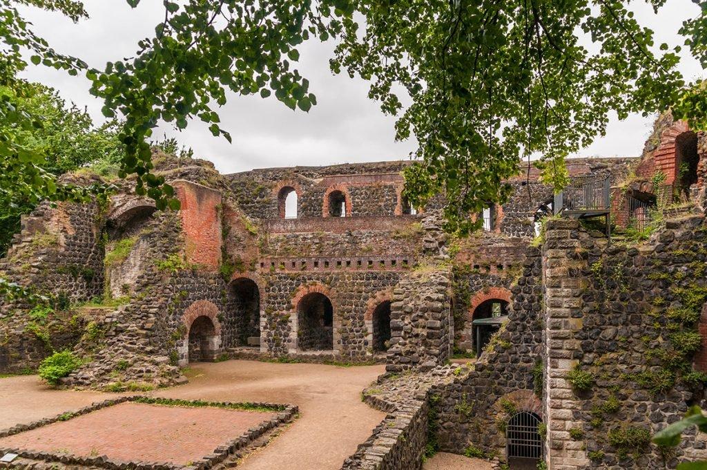 🏰 카이저스베르트 황궁(카이저팔츠 카이저스베르트)