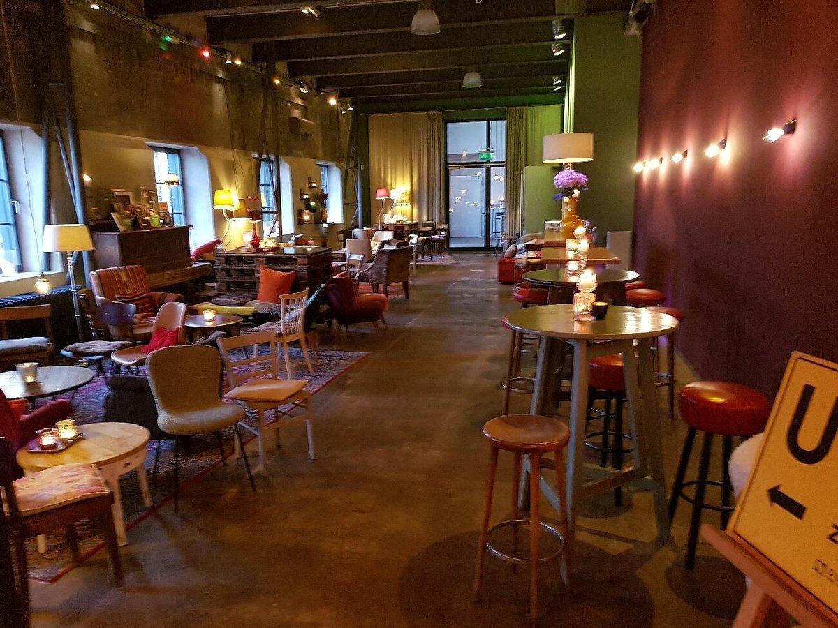 🎭 테아터칸티네 (Theaterkantine)