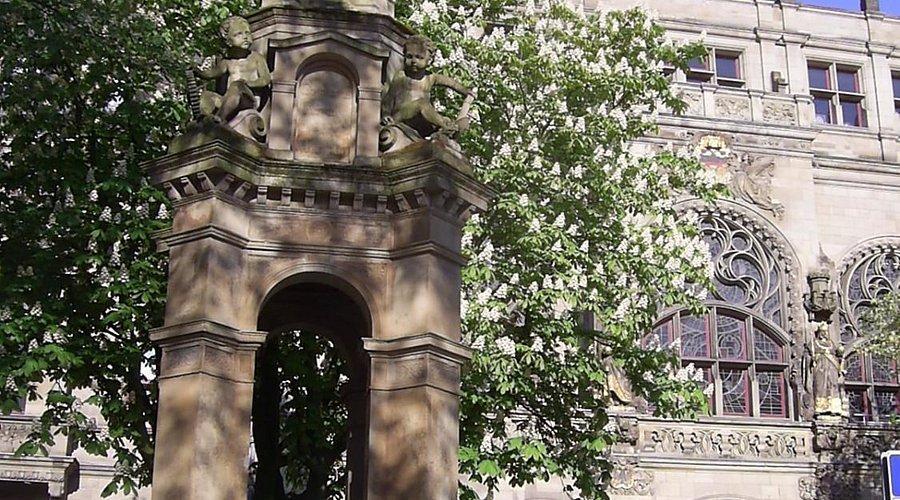 ⛲ 메르카토르 분수 (메르카토르브루넨)