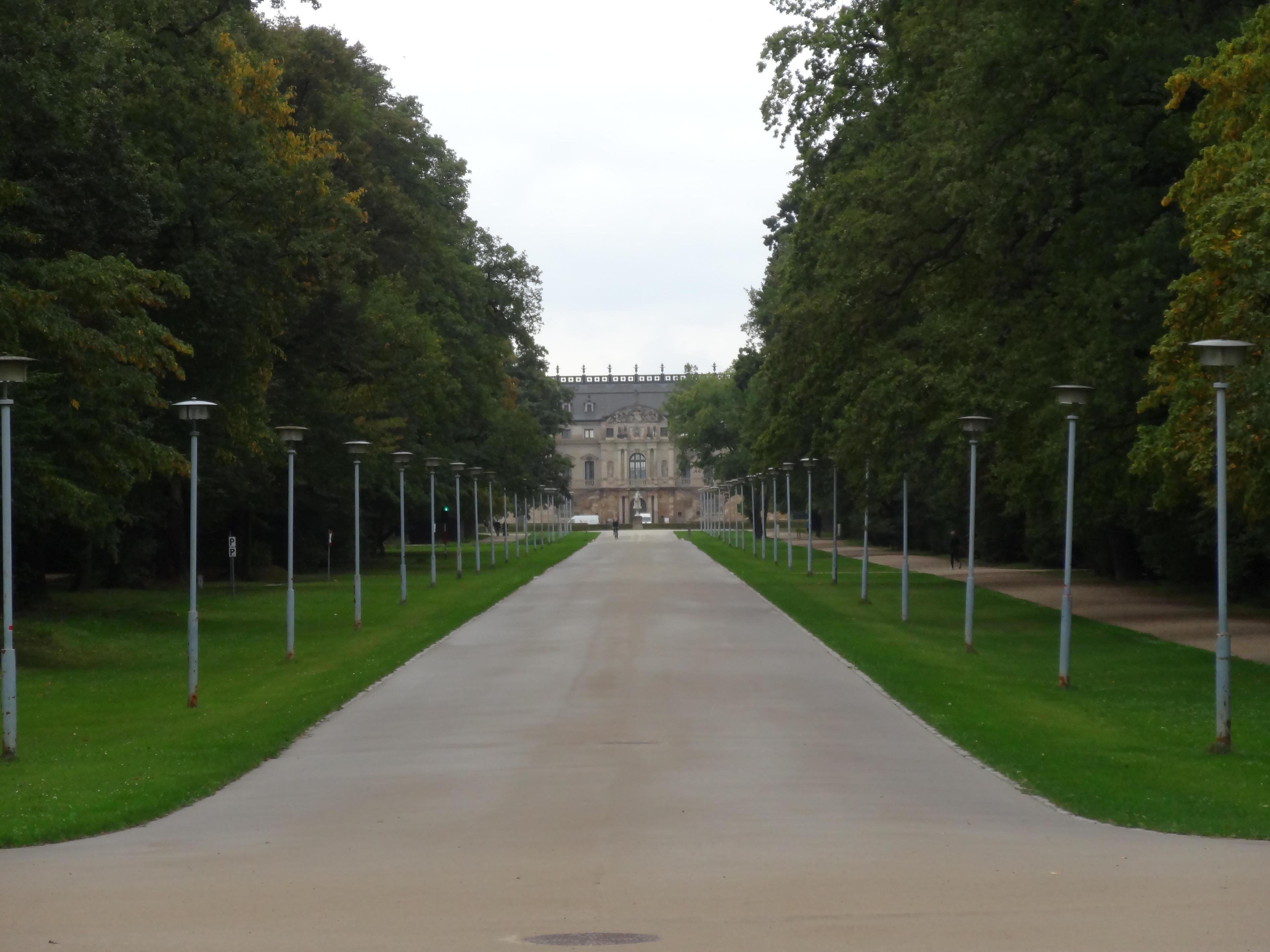 공원 중앙 대로 (Hauptallee)