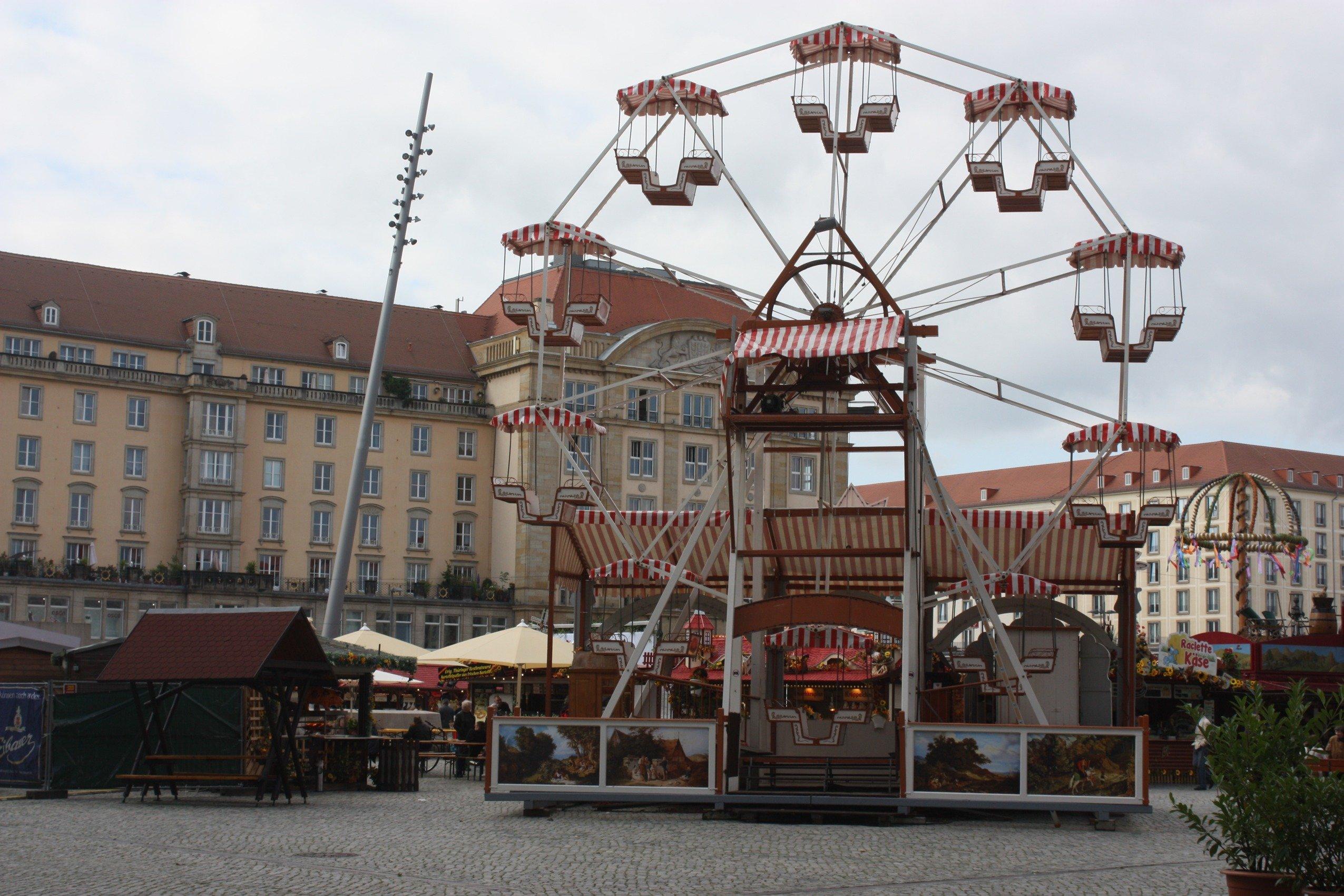 드레스덴 가을 마켓의 풍경