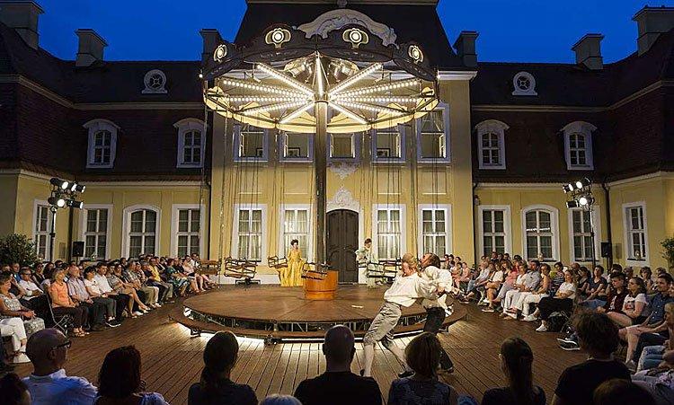 골리스 작은 궁전 여름 극장