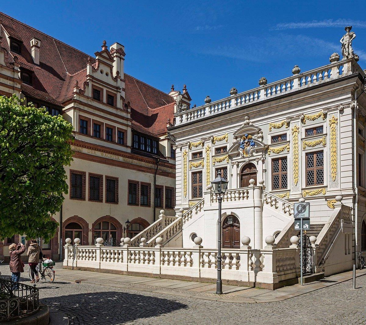 알테 뵈르제 정면 전체 모습