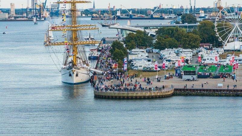 한자 세일 로스토크 범선 퍼레이드