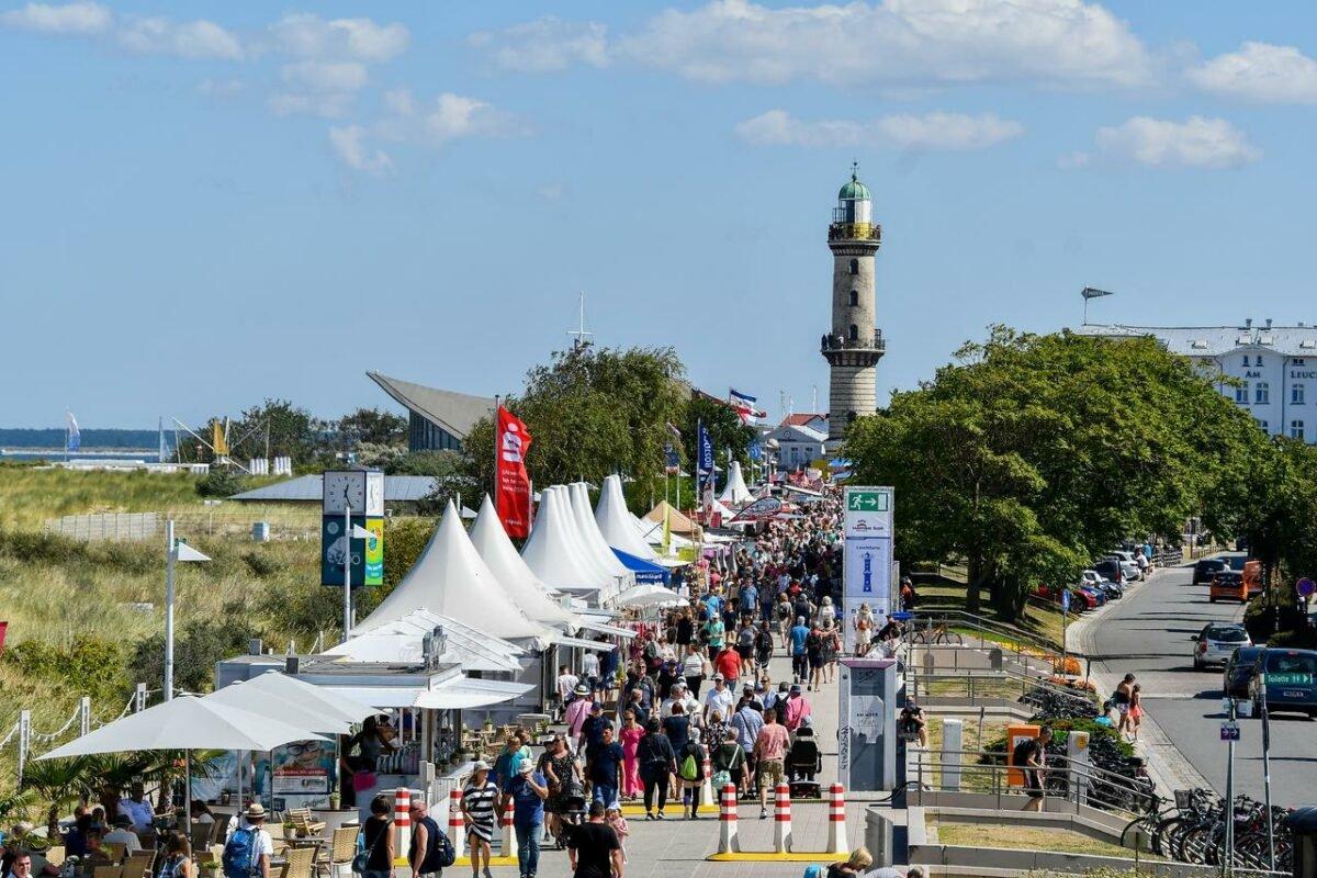 바르네뮌데 주간 축제