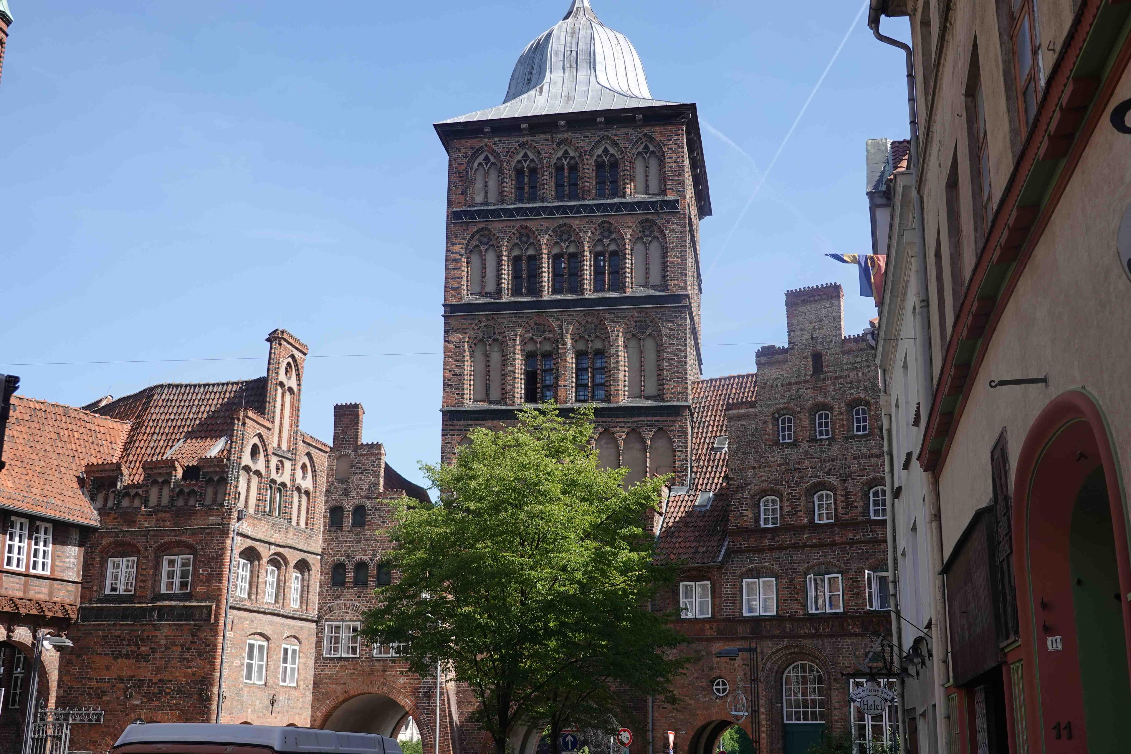 🏛️ 세관원의 집(촐너하우스)