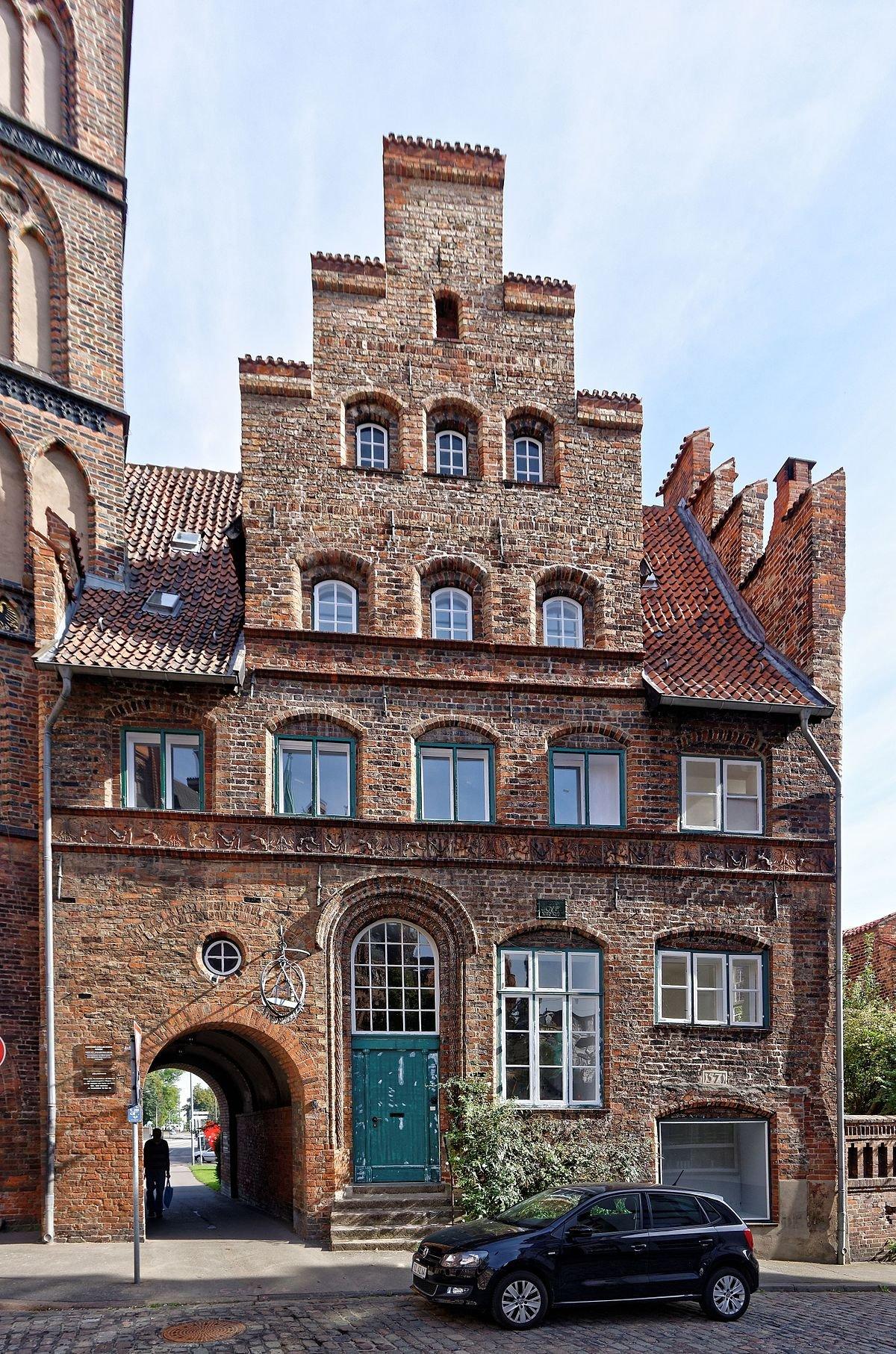 촐너하우스 정면 (그로세 부르크슈트라세 방면)