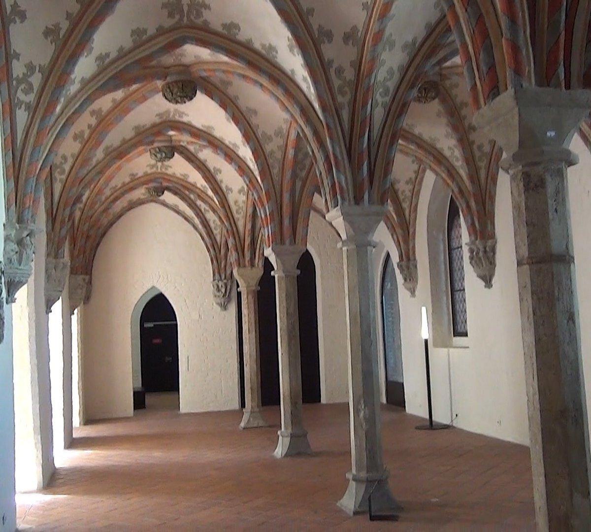 부르크 수도원(Burgkloster) 내부 회랑