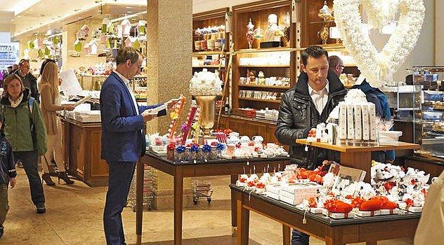 1층 매장 마지판 전시 공간