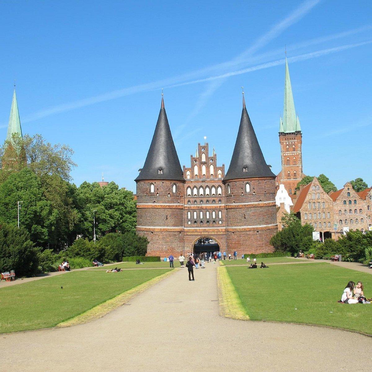 홀스텐 문 앞 공원 또는 잔디밭