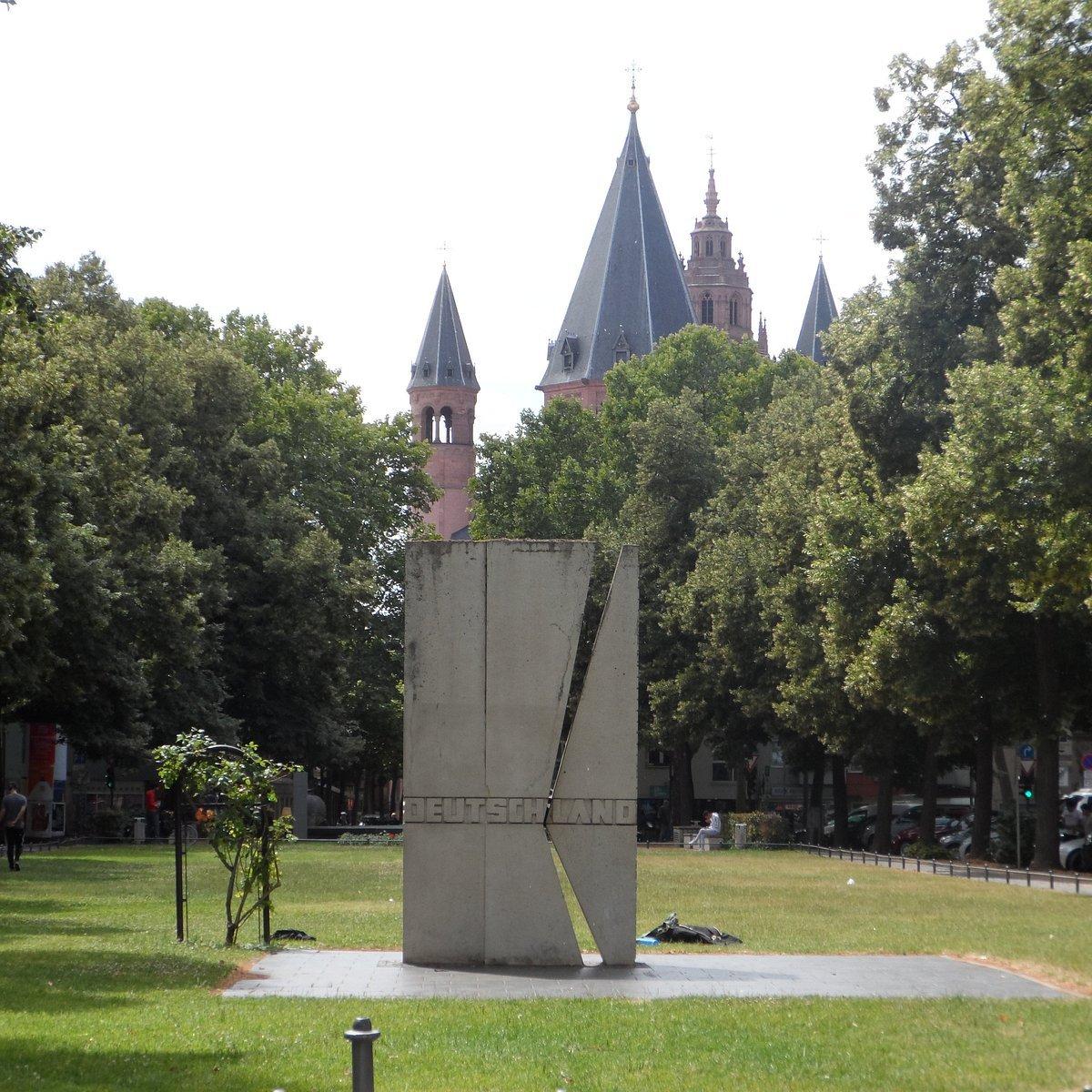 🏛️ 독일 통일 기념물 (만말 데어 도이첸 아인하이트)