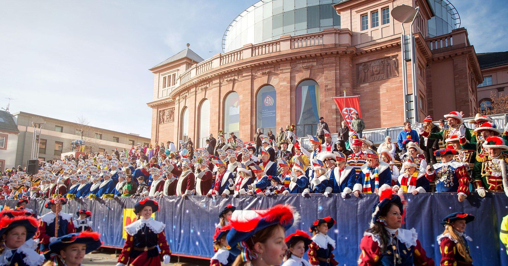 마인츠 카니발 시즌 시작 풍경