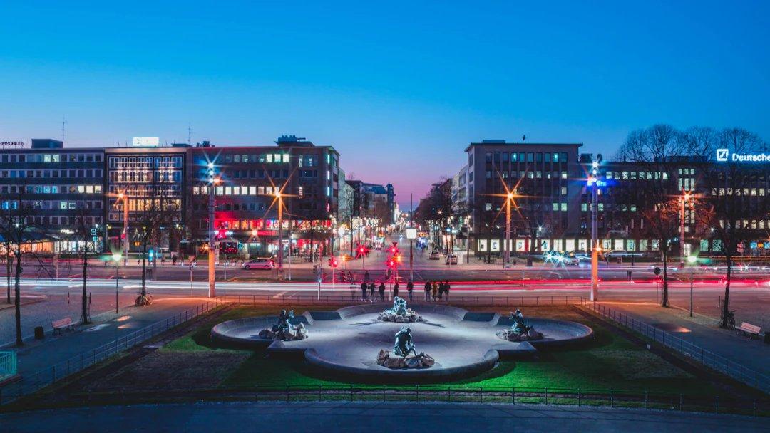 ⛲ 트리톤 분수(트리토넨브루넨)