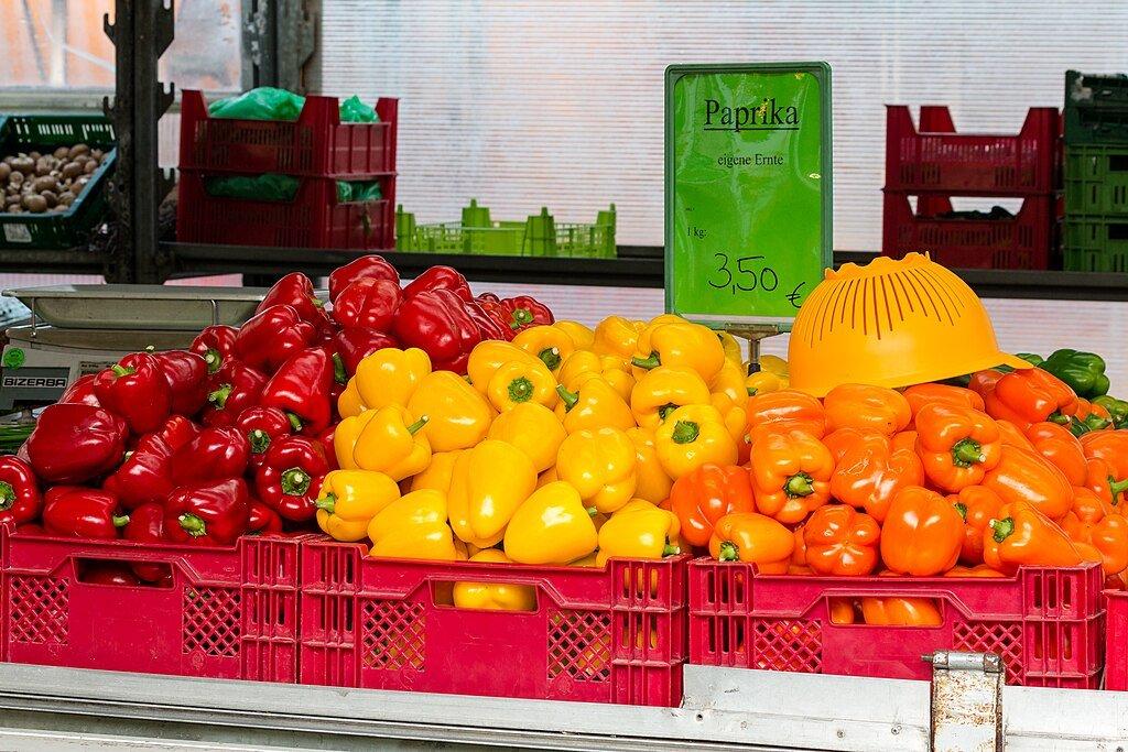 음식 가판대에서의 먹음직스러운 순간들