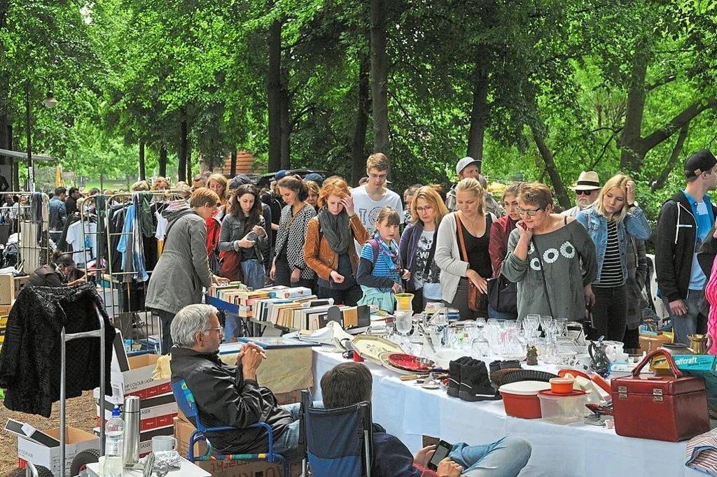 슐로스플라츠 벼룩시장