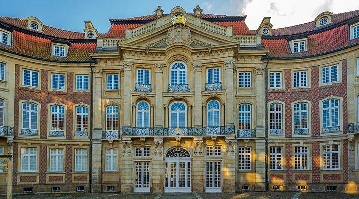 🏛️ 옻칠 예술 박물관(무제움 퓌어 라크쿤스트)