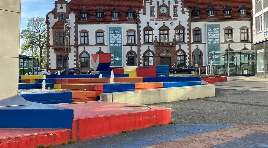 ⛲ 하옉 분수 (하옉-브루넨)