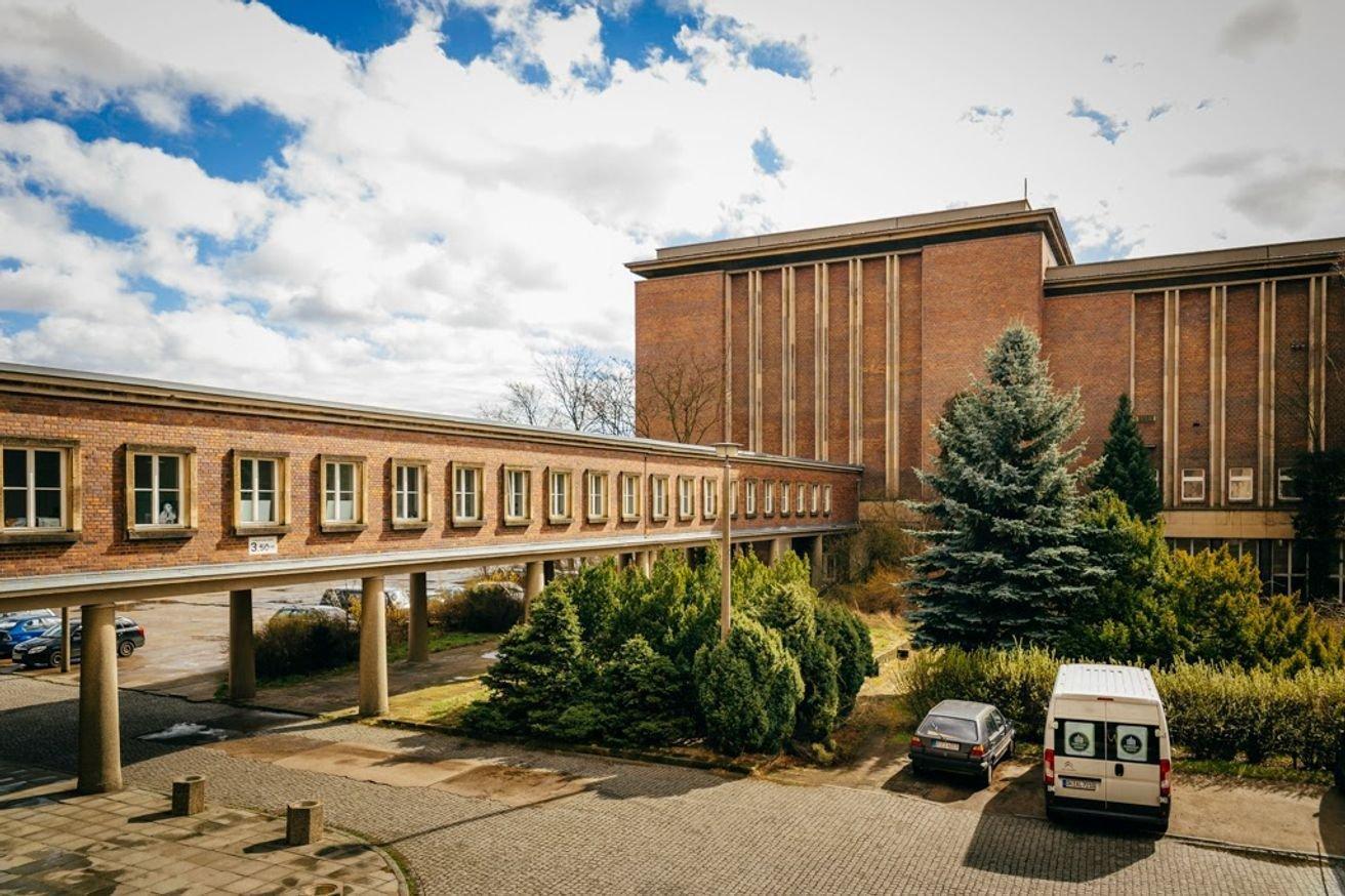 🎙️ 구 동독 방송국(펑크하우스 베를린)