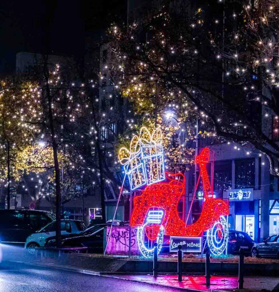 크리스마스 시즌 조명 장식