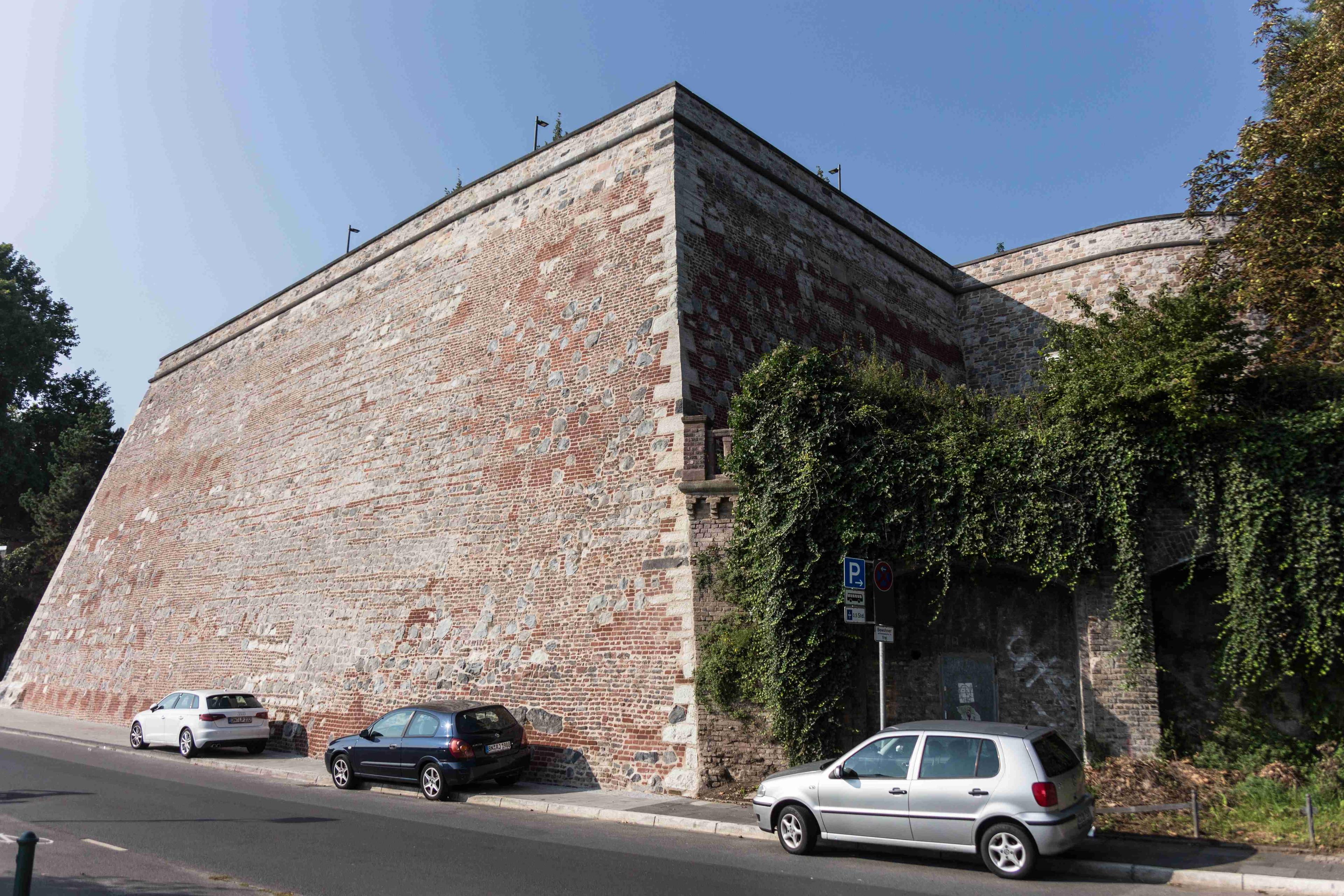 🏰 옛 세관 도시 요새 (슈타트베페스티궁 알터 촐)