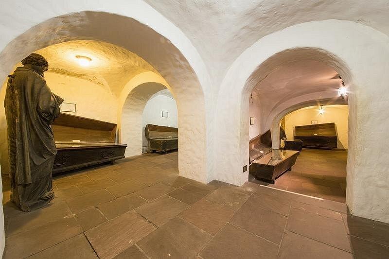 ⚰️ 납 지하실 (블라이켈러)